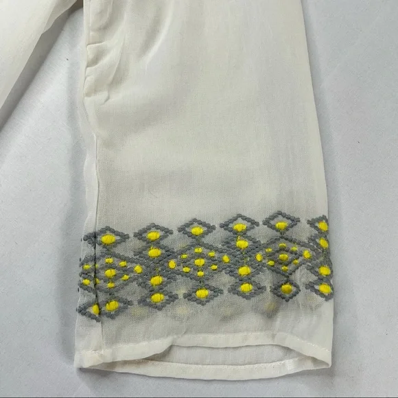 Love Stitch Sheer Embroidered Top Size Small - Picture 11 of 12